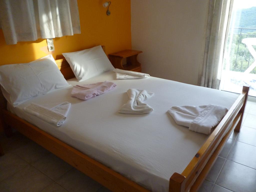 Lichnos Babis Taverna & Rooms Parga Room photo