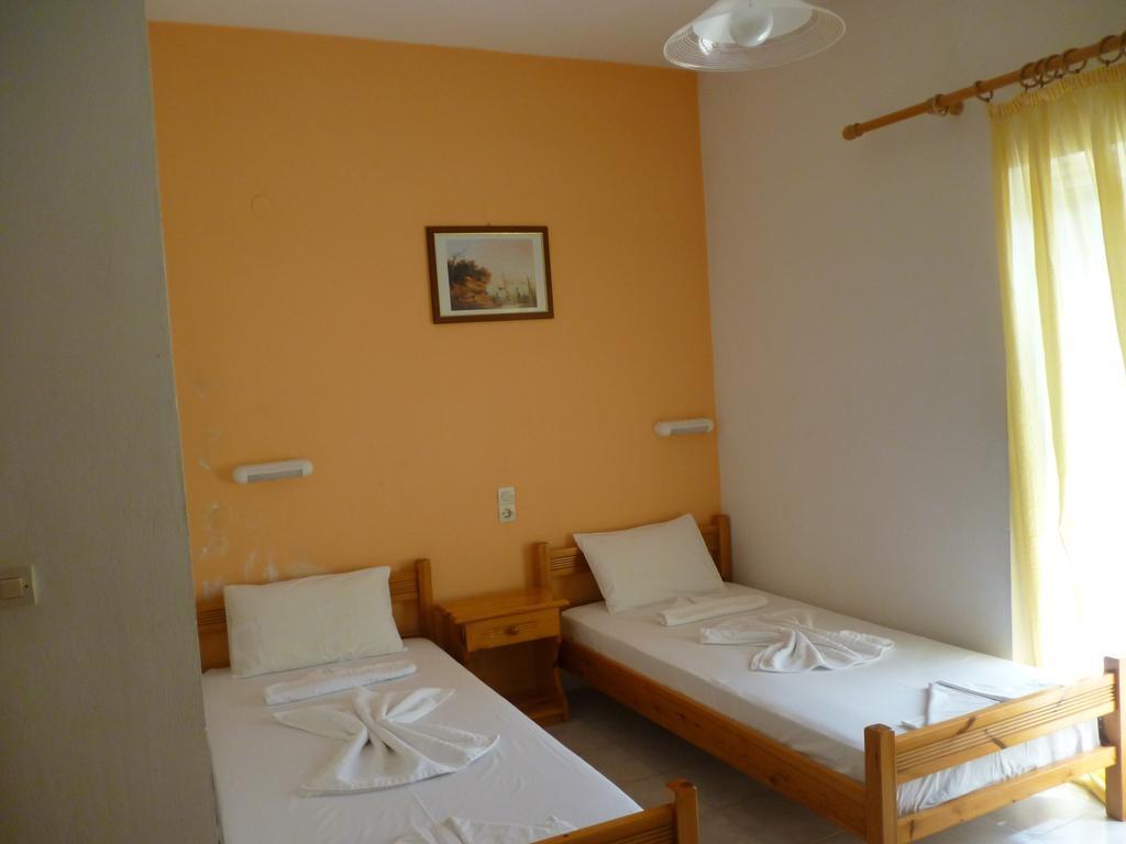 Lichnos Babis Taverna & Rooms Parga Exterior photo